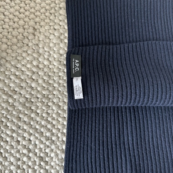 A.P.C. Camille Rib Knit Scarf - Navy - Picture 3 of 4